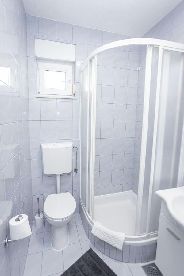 Apartments Veronika Трогир Экстерьер фото