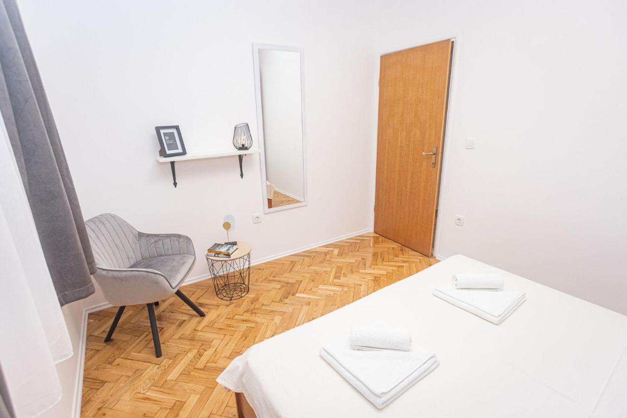 Apartments Veronika Трогир Экстерьер фото