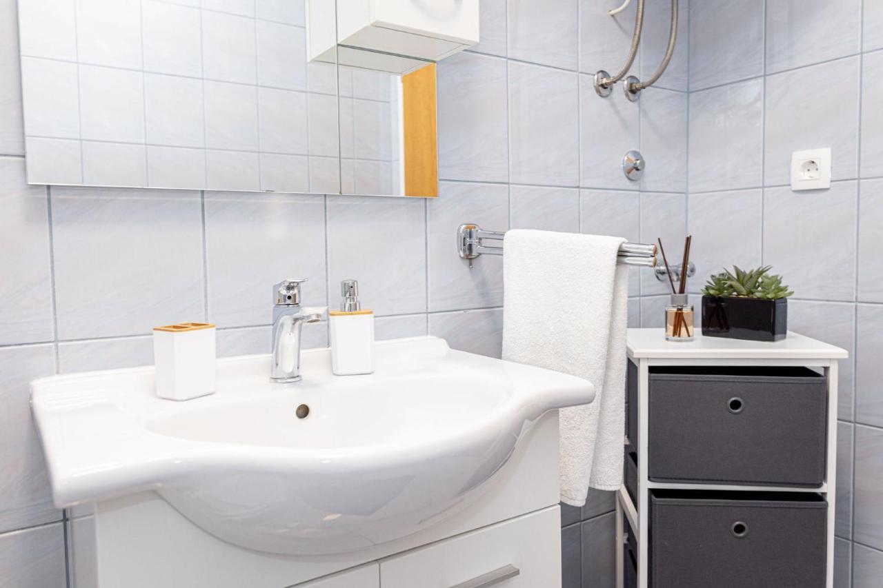 Apartments Veronika Трогир Экстерьер фото