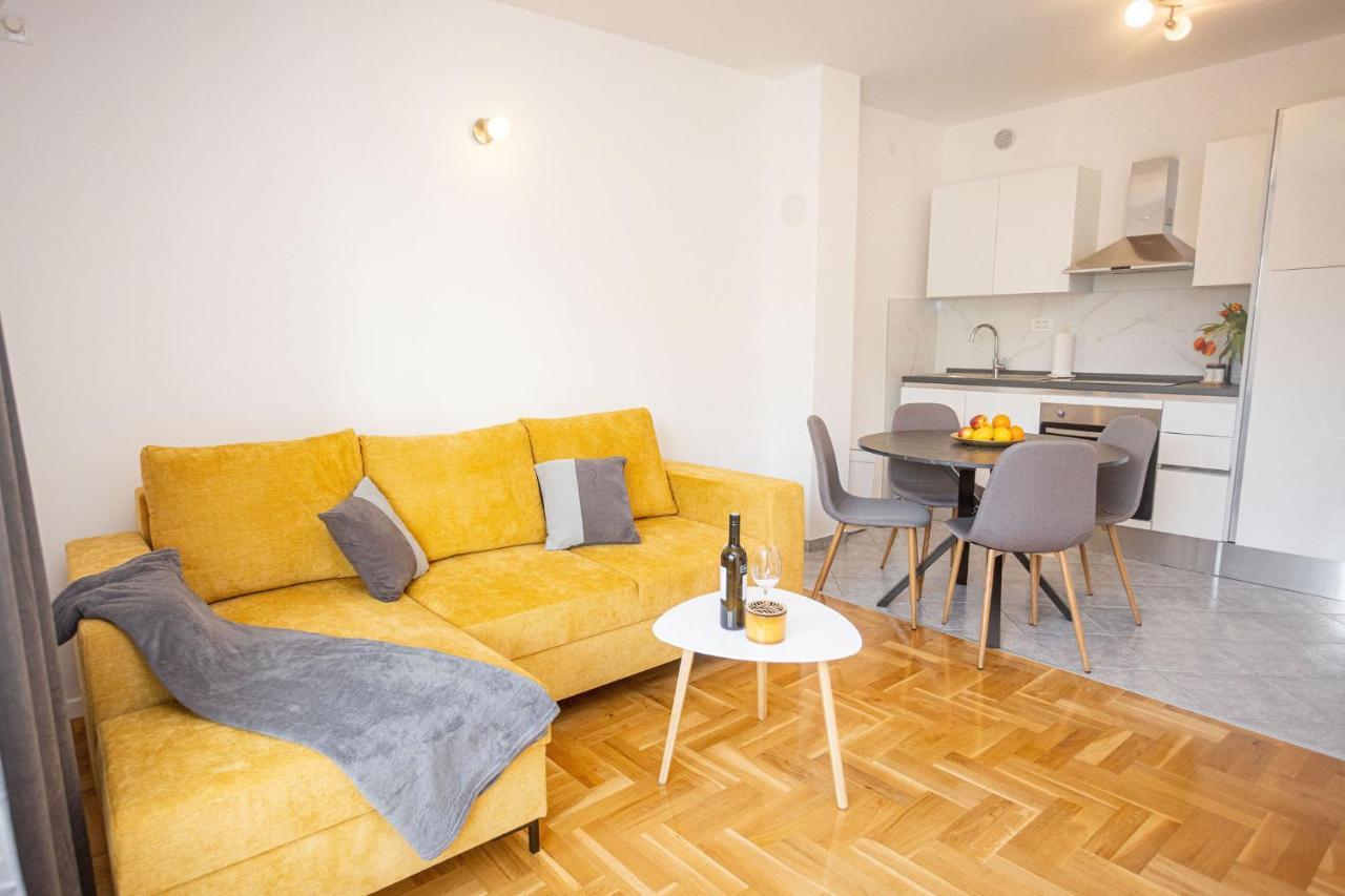 Apartments Veronika Трогир Экстерьер фото