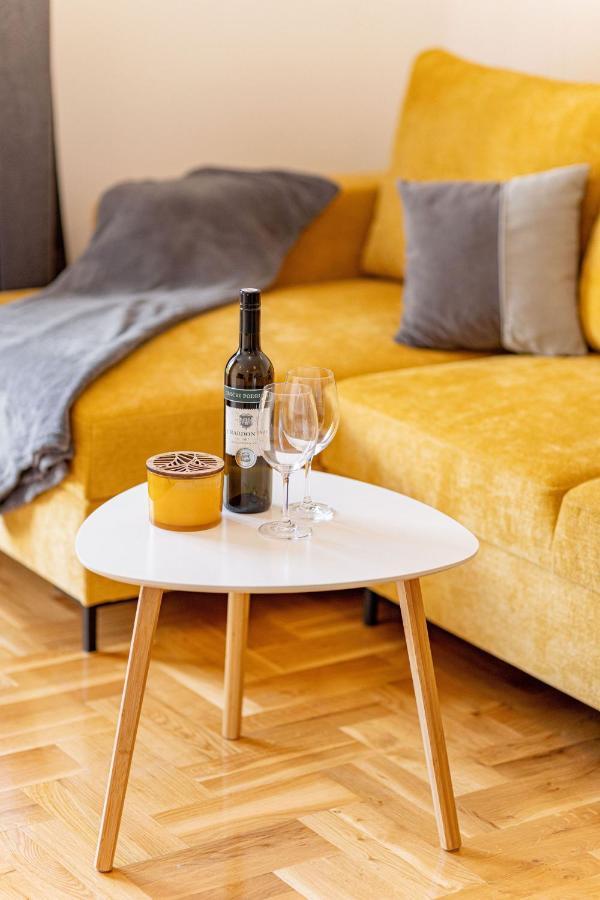 Apartments Veronika Трогир Экстерьер фото